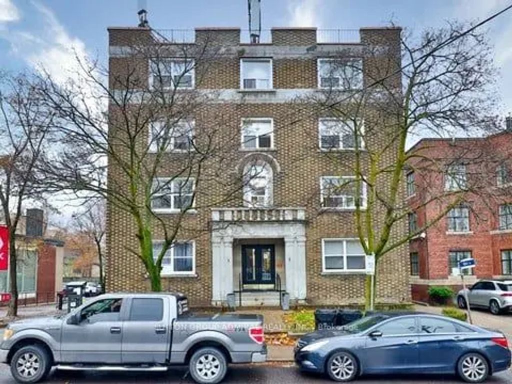 464 Spadina Road 2, Toronto C03