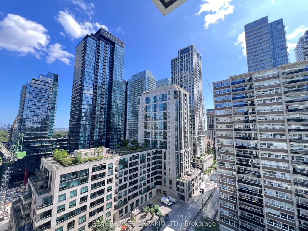 101 Erskine Avenue 1207, Toronto C10