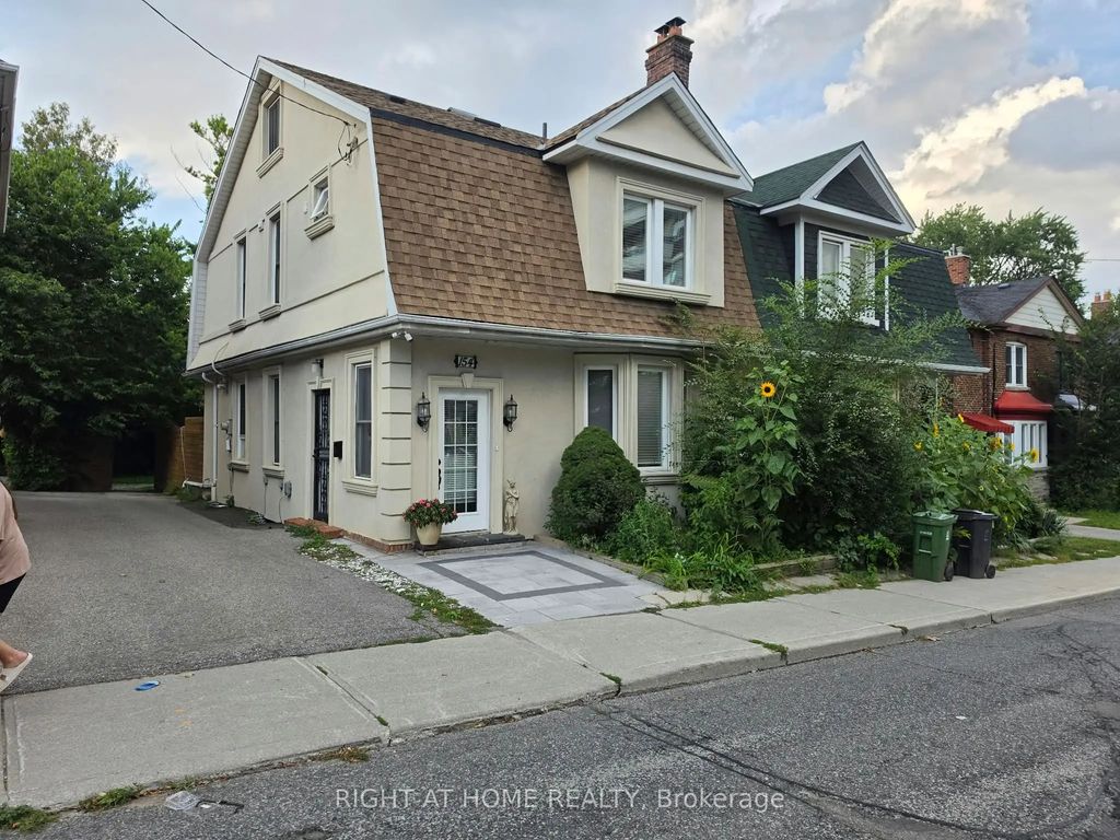 154 Davisville Avenue, Toronto C10