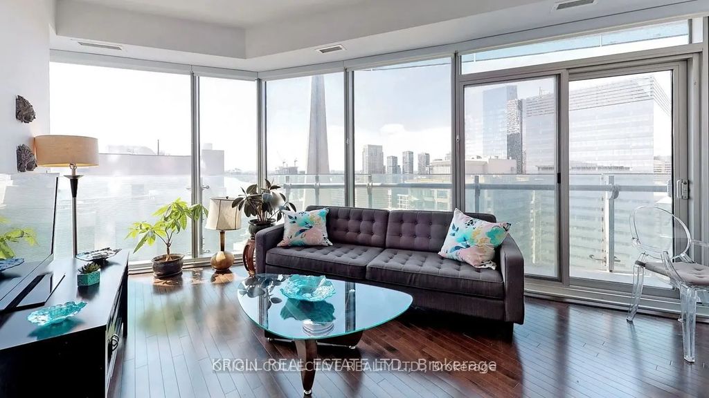 12 York Street 3107, Toronto C01