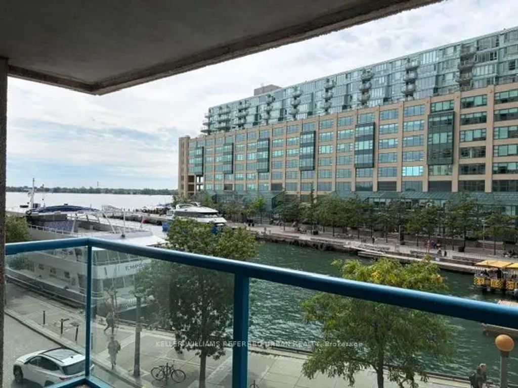 77 Harbour Square 409, Toronto C01