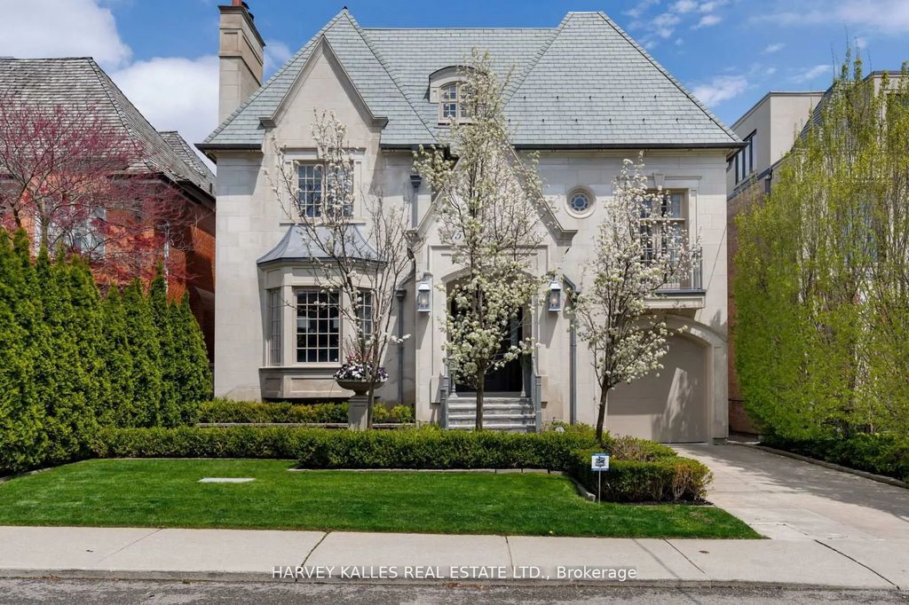 215 Dunvegan Road, Toronto C03