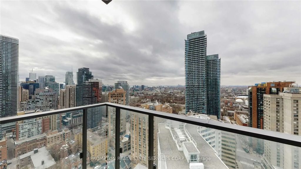 75 St Nicholas Street 3305, Toronto C01