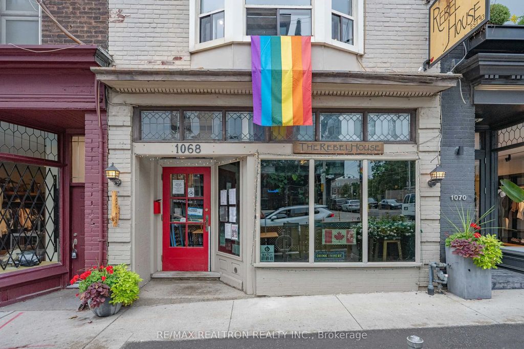 1068 Yonge Street, Toronto C09