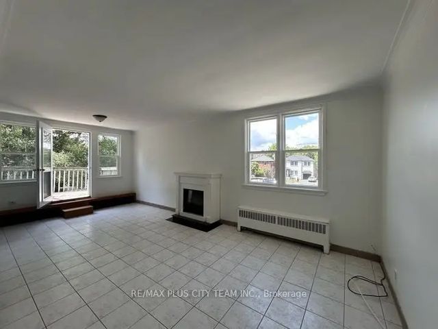 3432 Bathurst Street 2, Toronto C04
