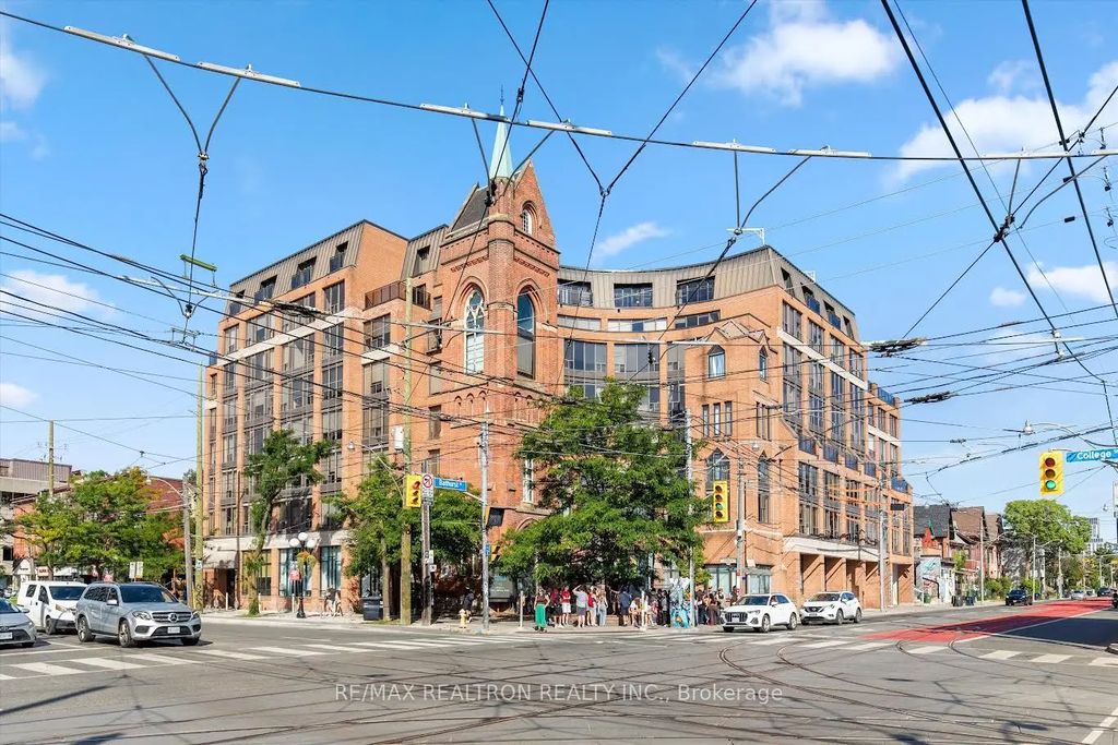 456 College Street 512, Toronto C01