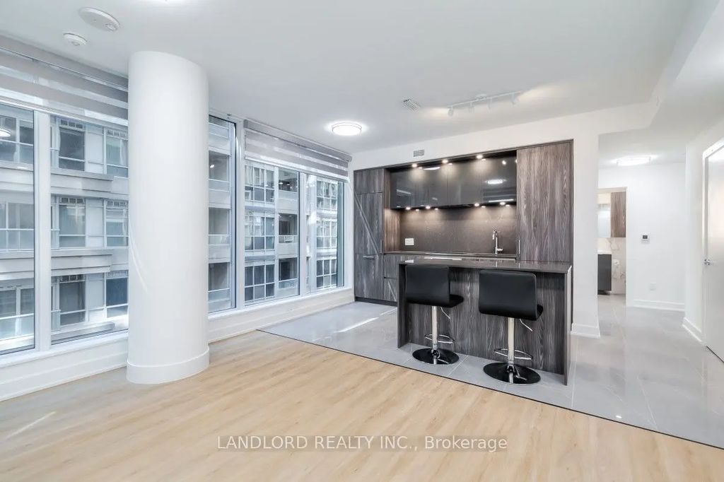 15 Mercer Street 622, Toronto C01