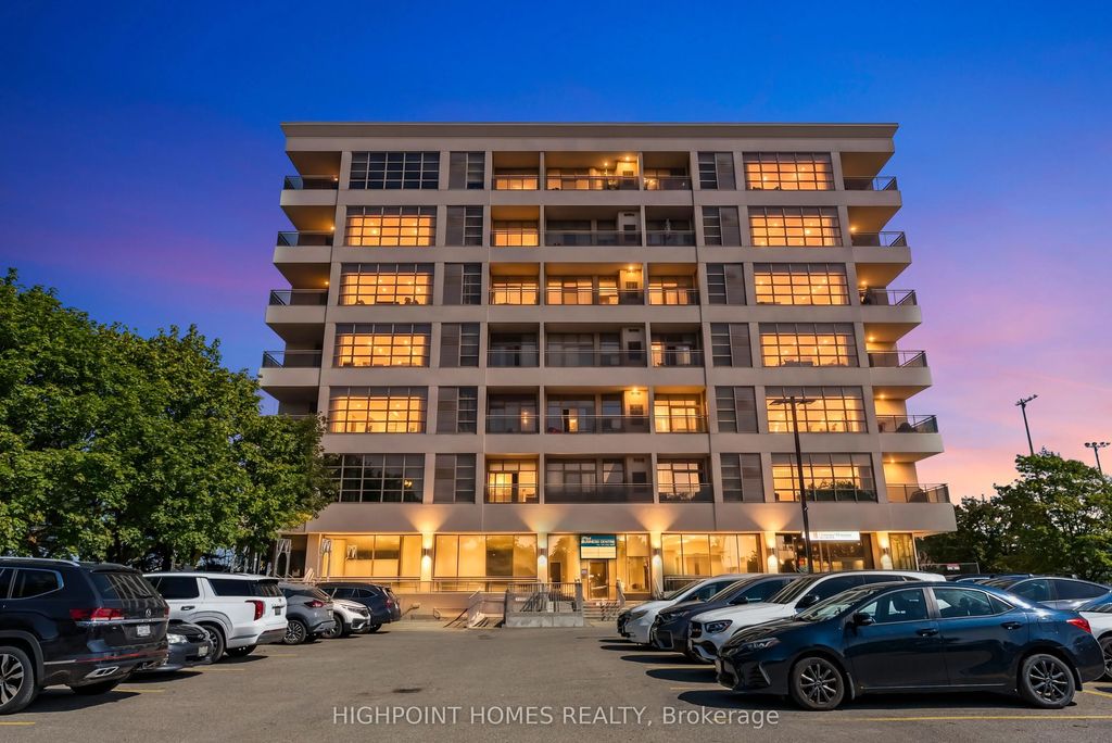1 Leaside Park Drive 421, Toronto C11