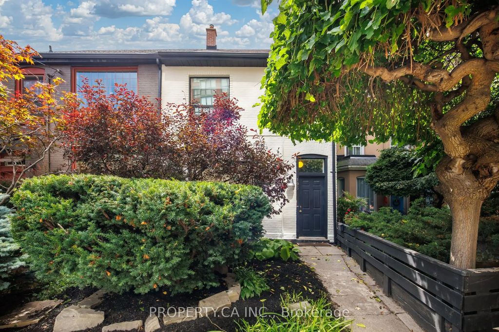 195 Niagara Street, Toronto C01