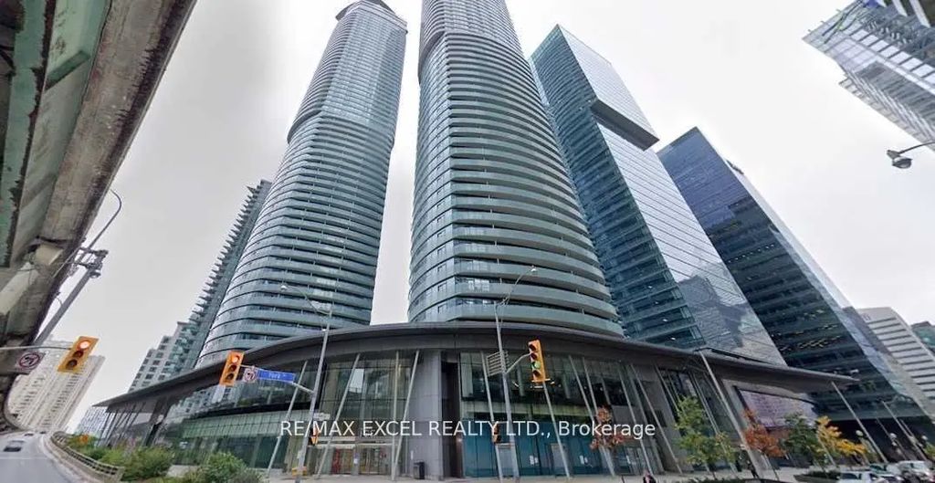 14 York Street 3704, Toronto C01