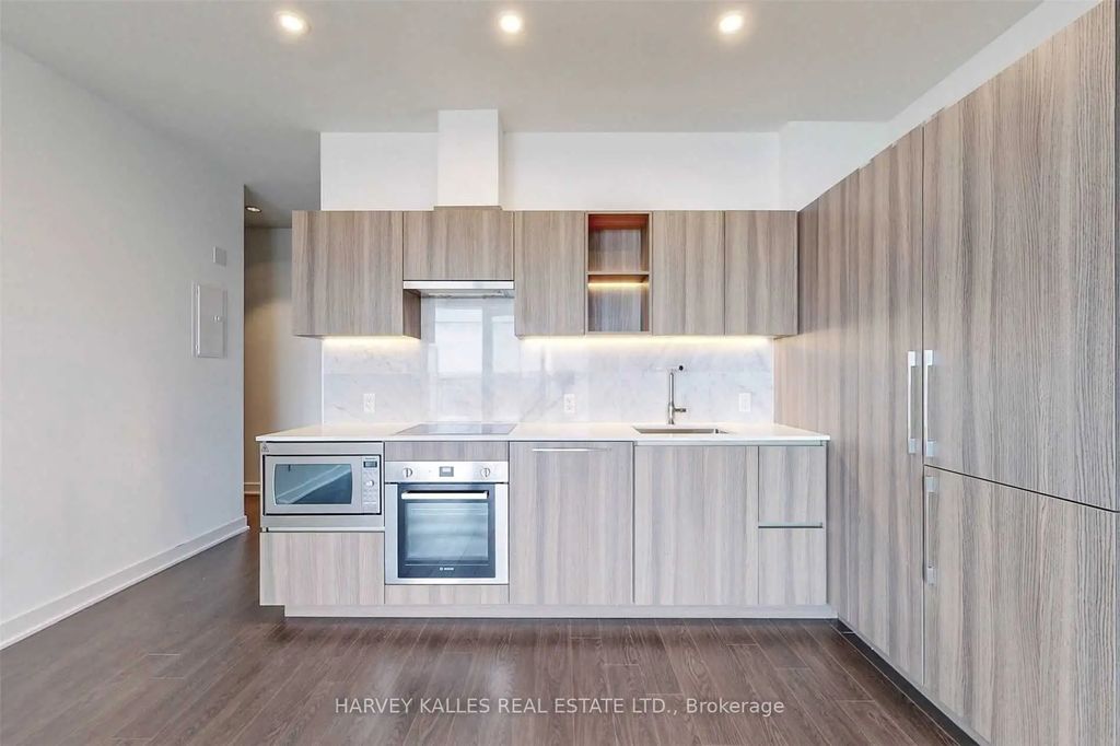 17 Bathurst Street 4610, Toronto C01