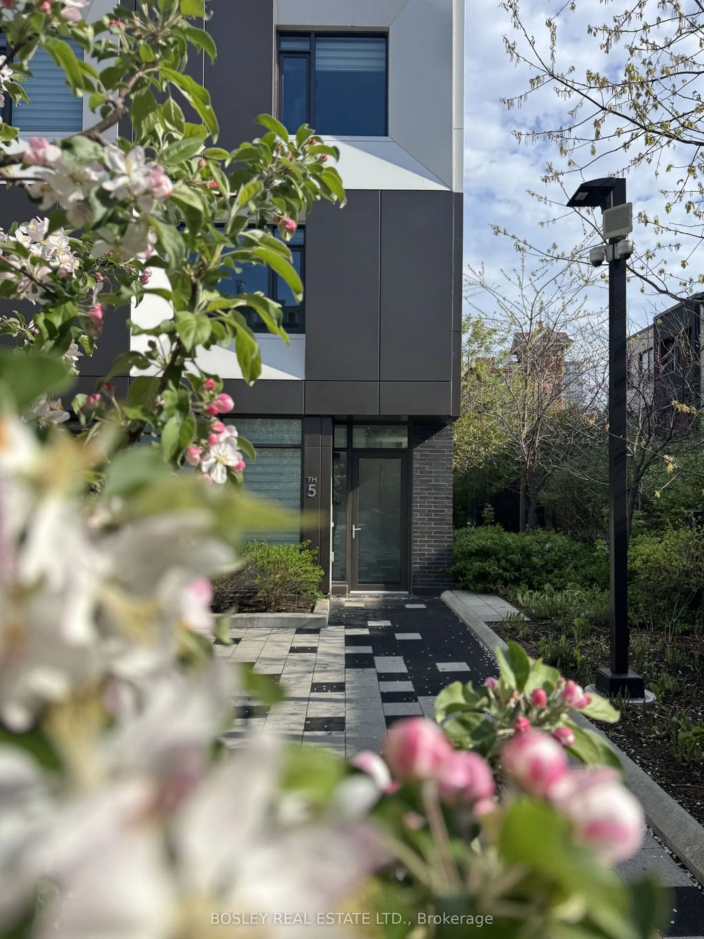 51 Paul Lane Gardens Th05, Toronto C01