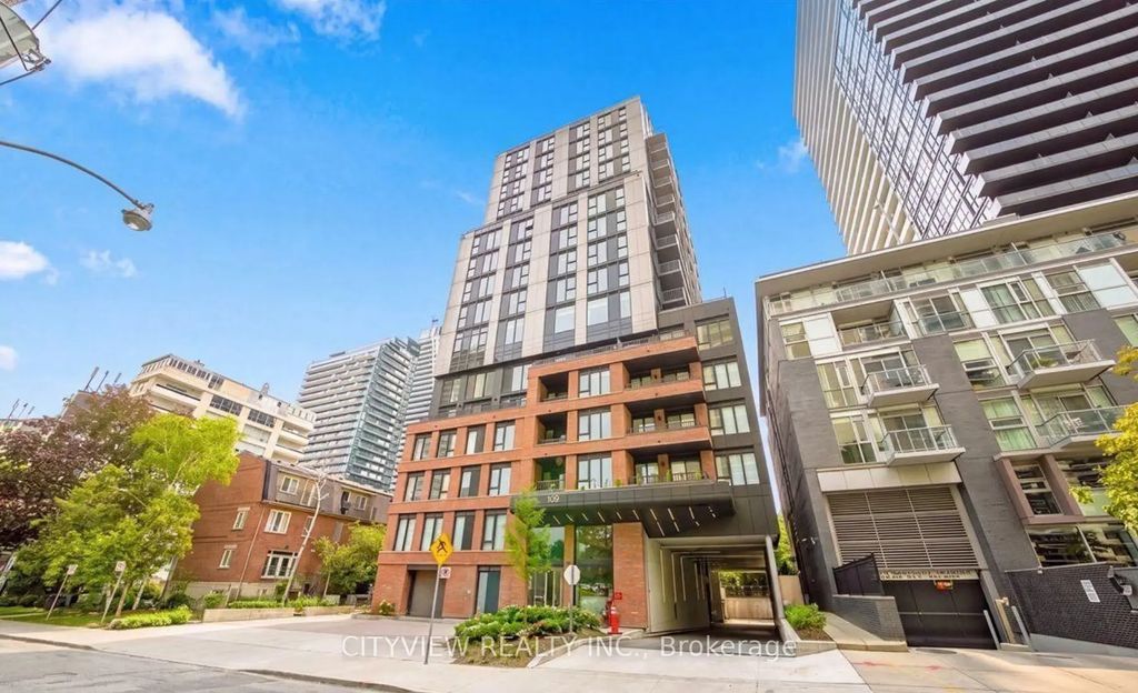 109 Erskine Avenue 1702, Toronto C10