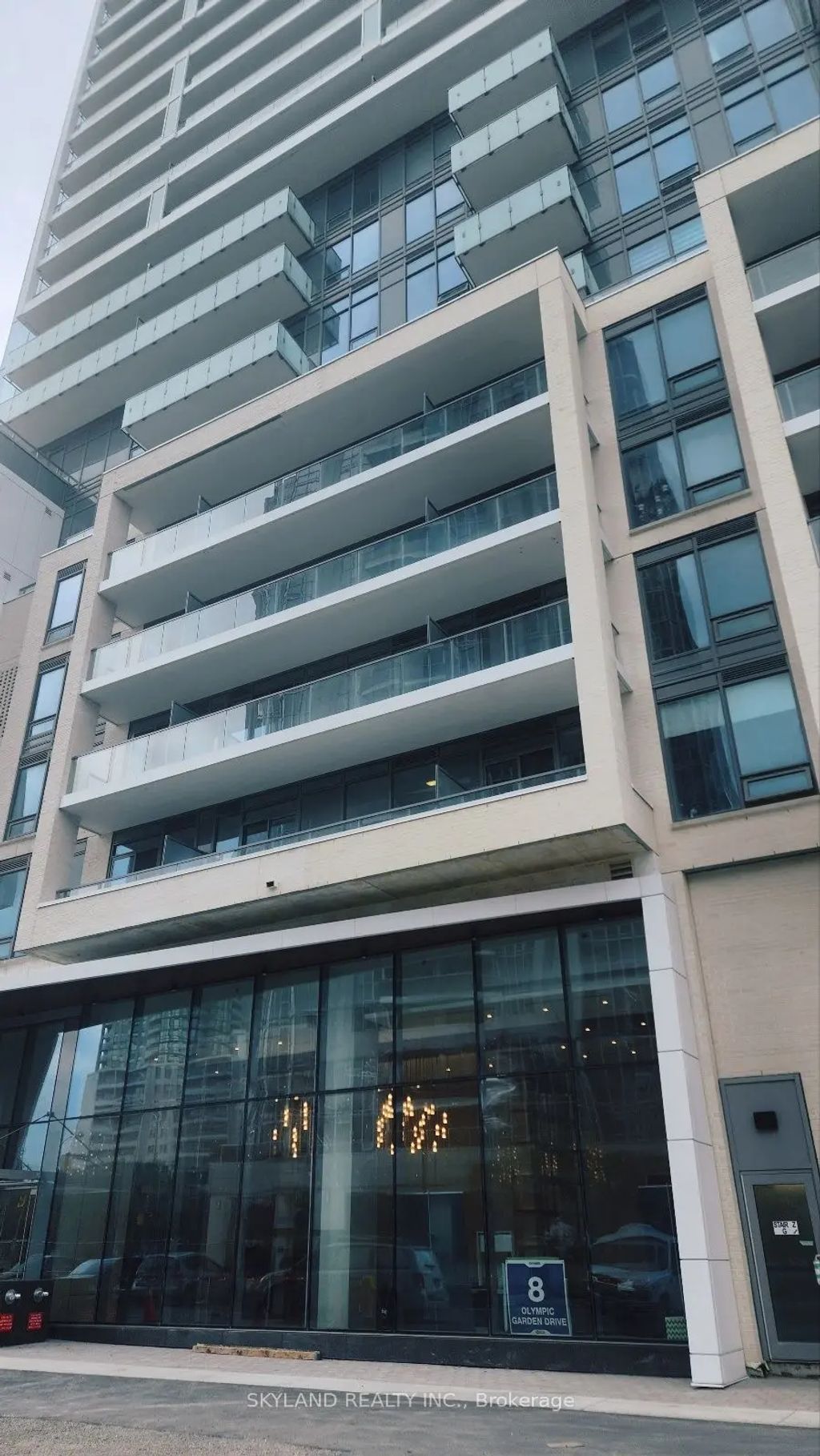 8 Olympic Garden Drive S405, Toronto C14