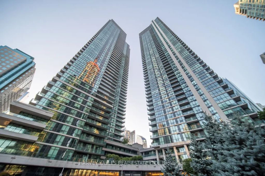 33 Bay Street 4003, Toronto C01