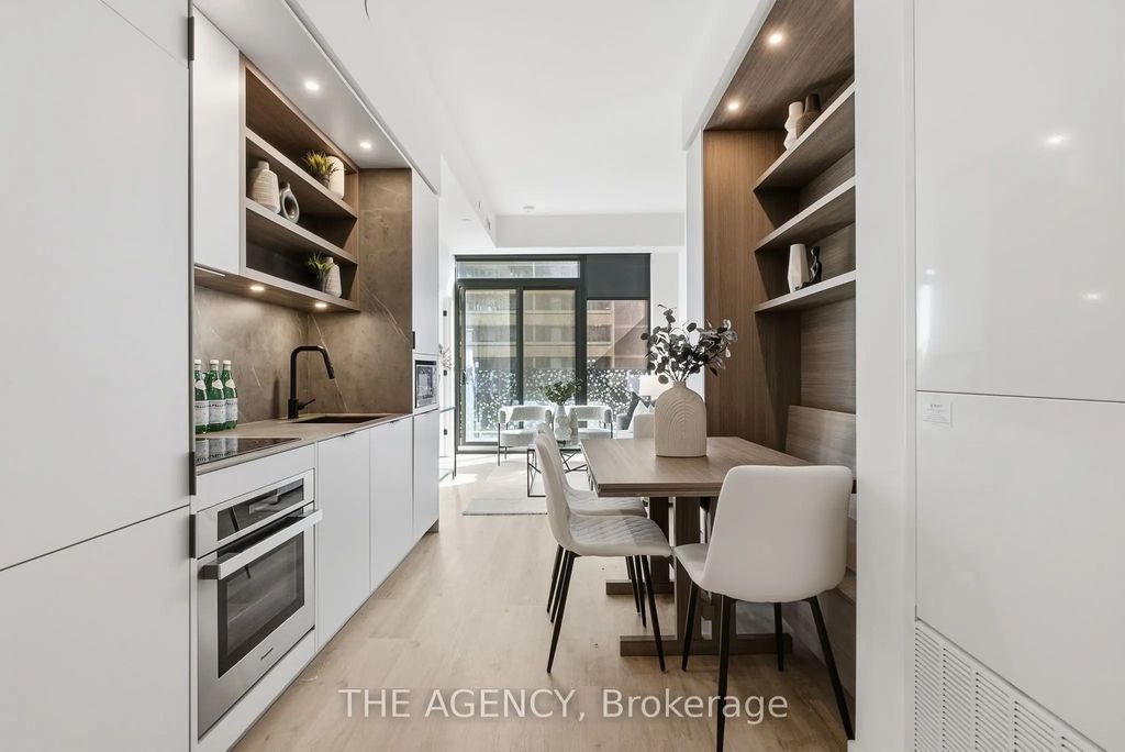 55 Charles Street E 1001, Toronto C08