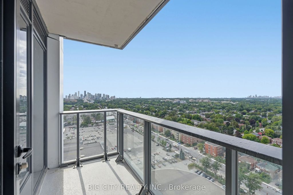 25 Frederick Todd Way 2104, Toronto C11