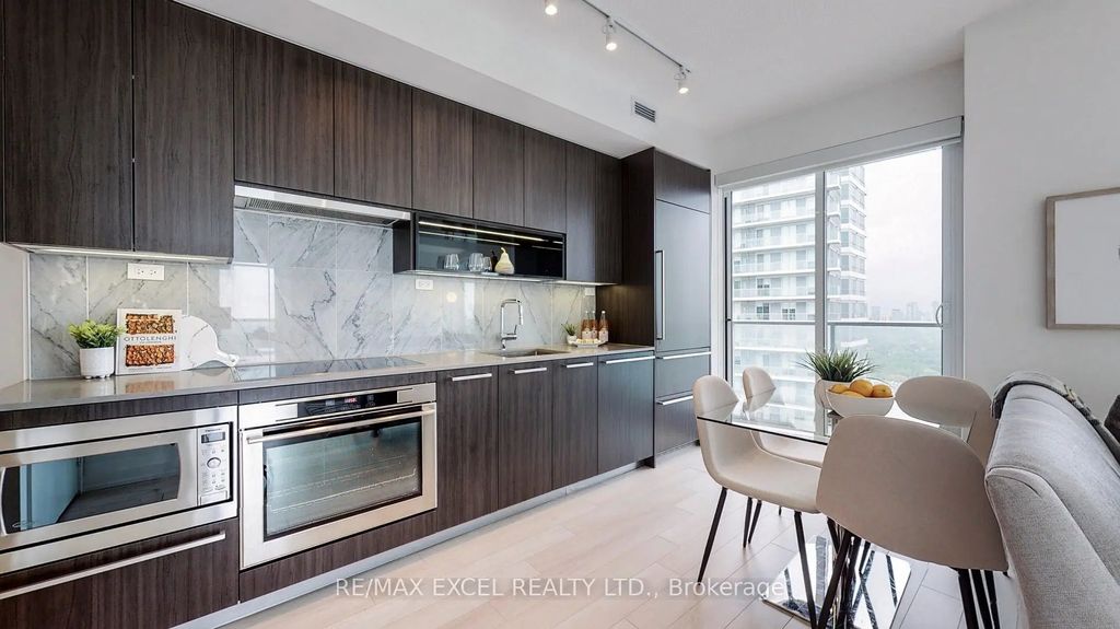 115 Mcmahon Drive 3510, Toronto C15