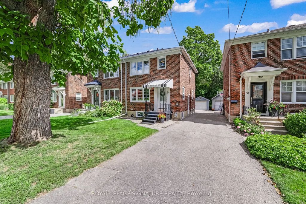 39 Brentcliffe Road, Toronto C11