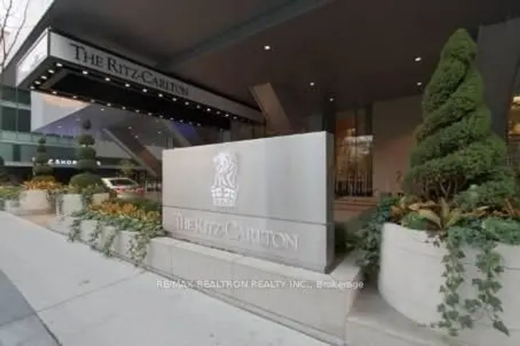 183 Wellington Street W 2303, Toronto C01