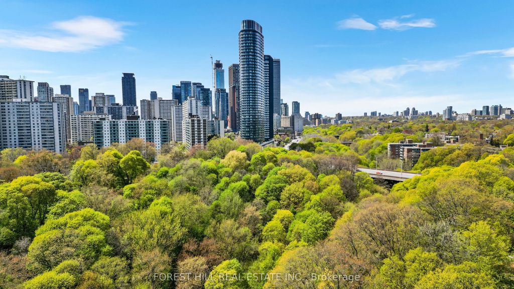 575 Bloor Street E 503, Toronto C08