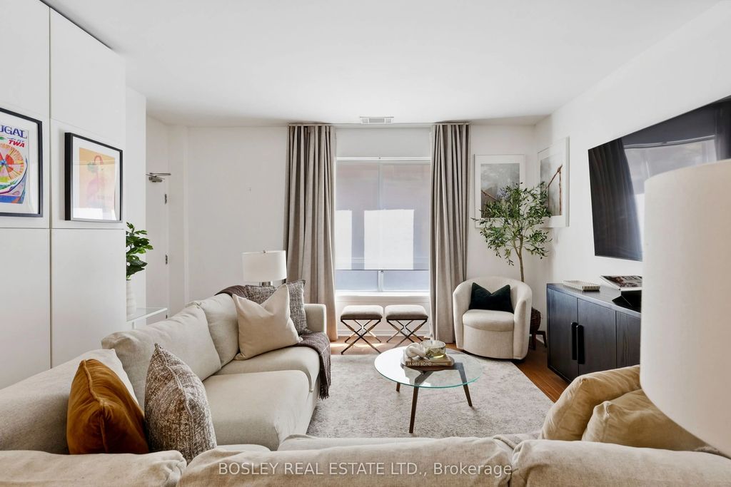 801 King Street W 105, Toronto C01