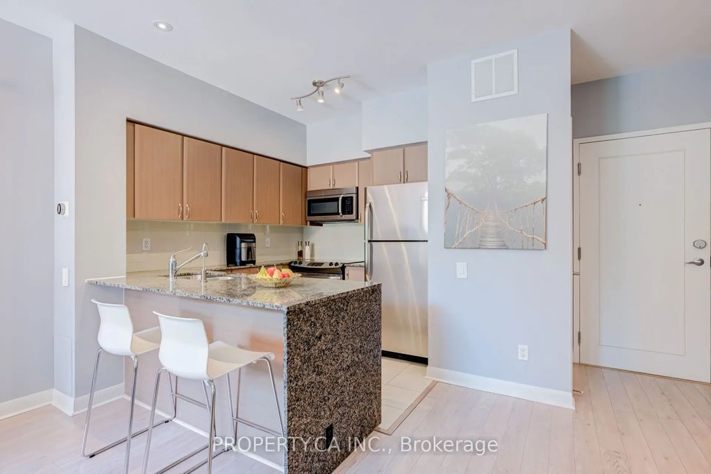 525 Wilson Avenue 118, Toronto C06