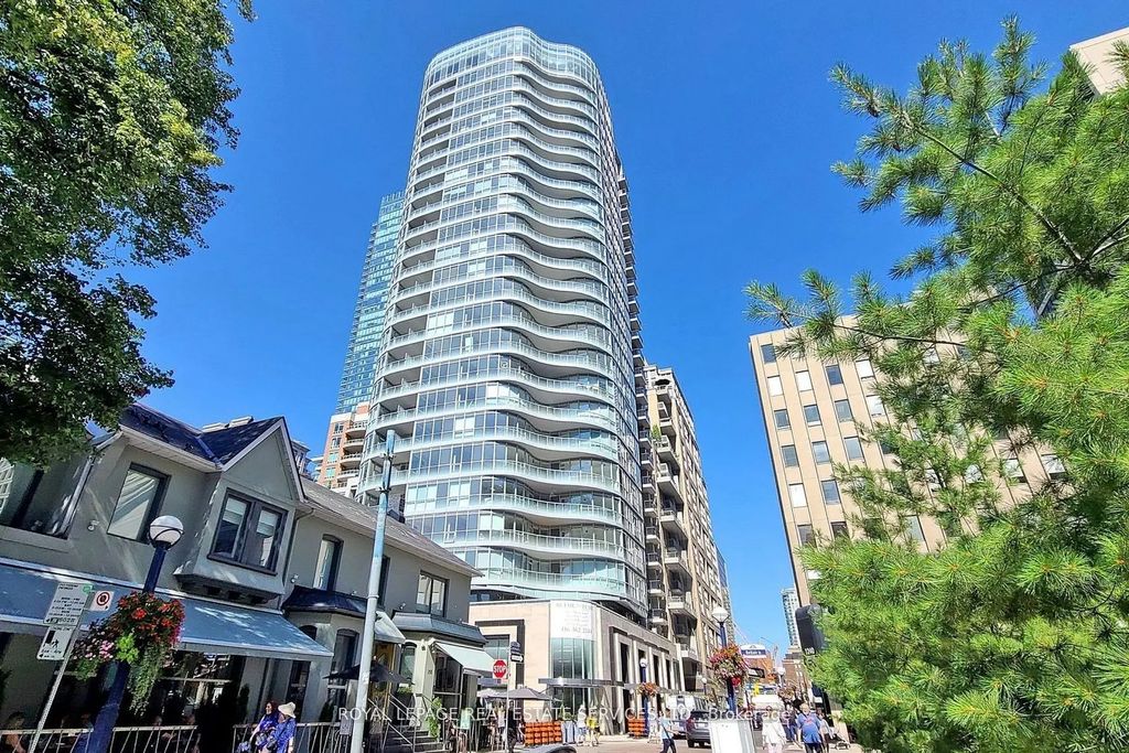 88 Cumberland Street 808, Toronto C02