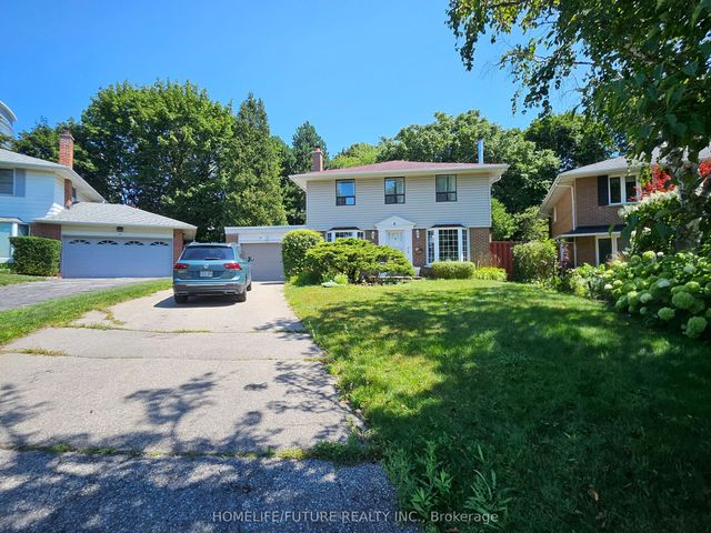27 Ringwood Crescent, Toronto C15