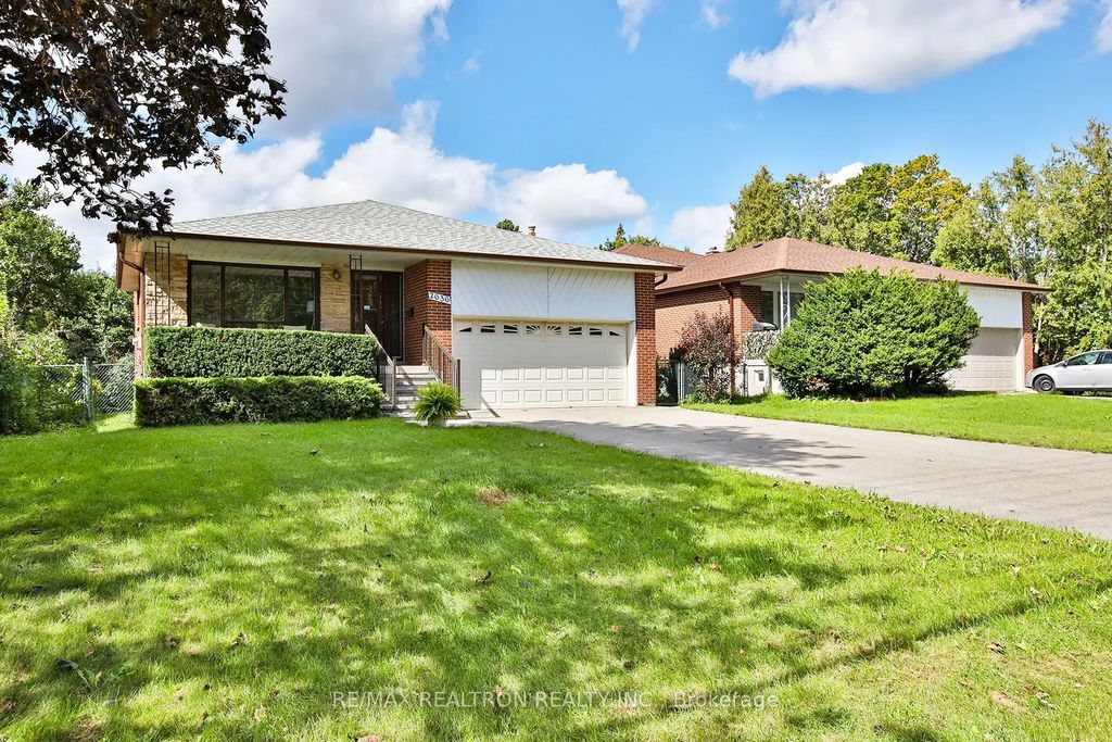 2636 Victoria Park Avenue, Toronto C15