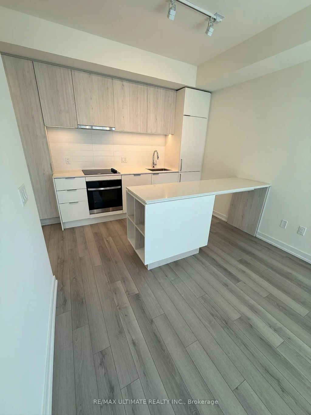 89 Church Street 2501, Toronto C08