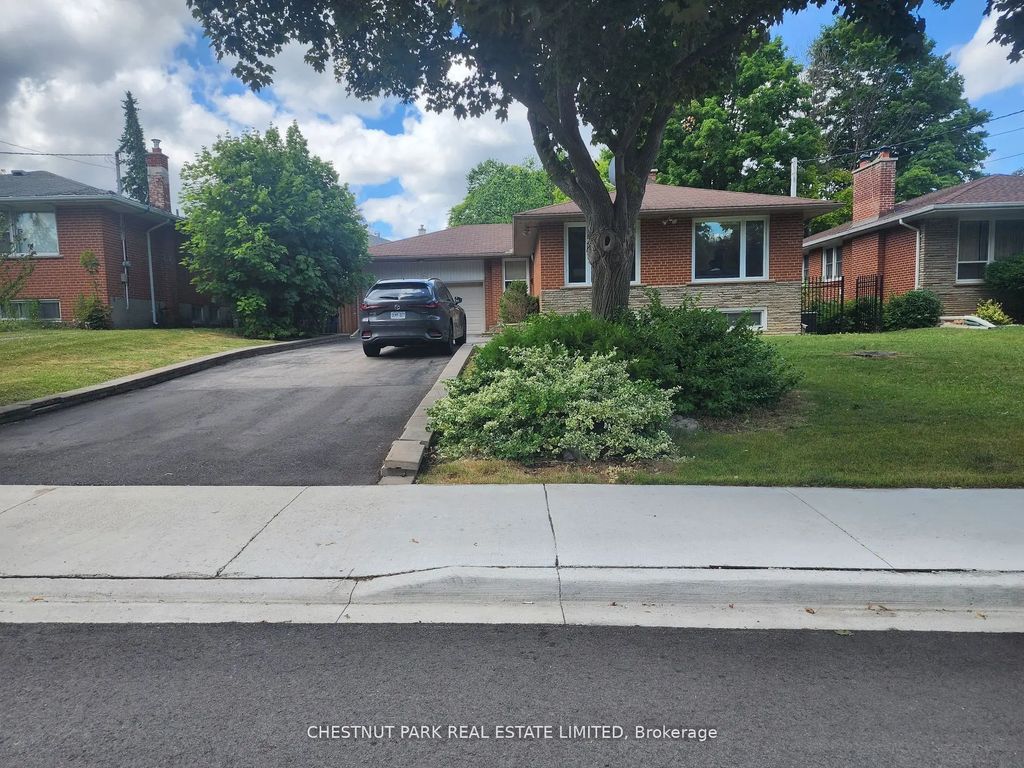 184 Burbank Drive, Toronto C15