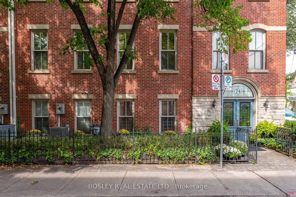 74 Aberdeen Avenue, Toronto C08