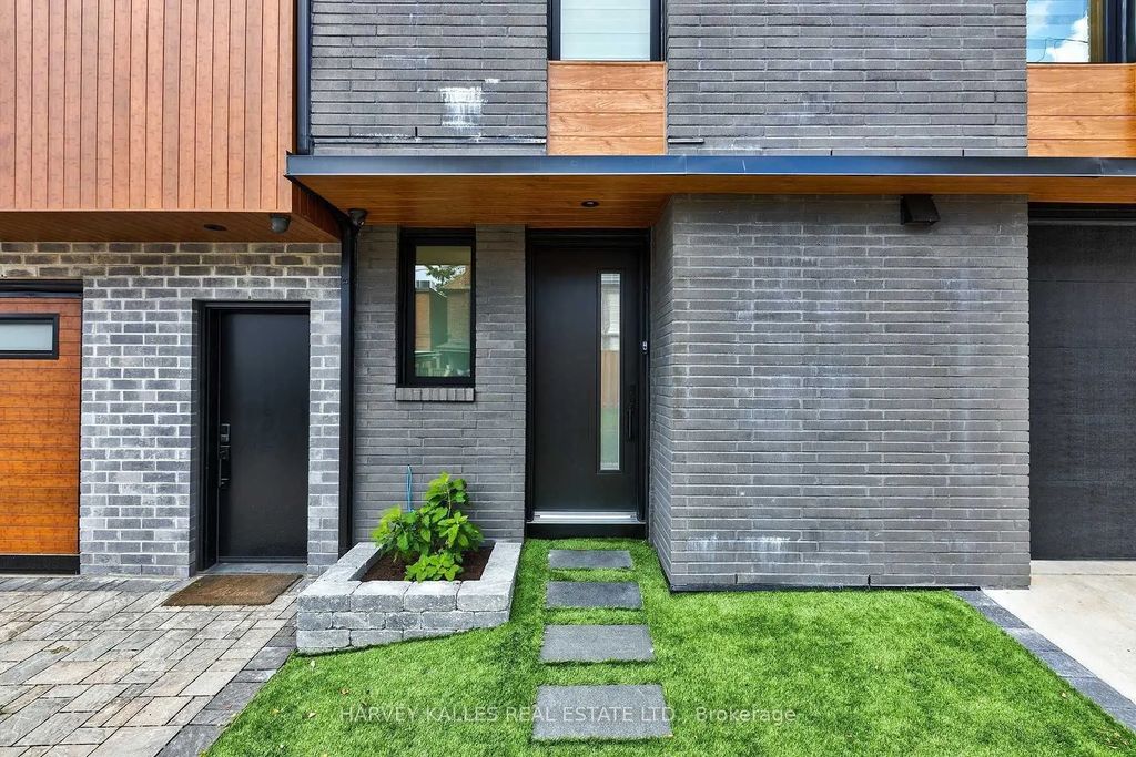 165r Wychwood Avenue, Toronto C03