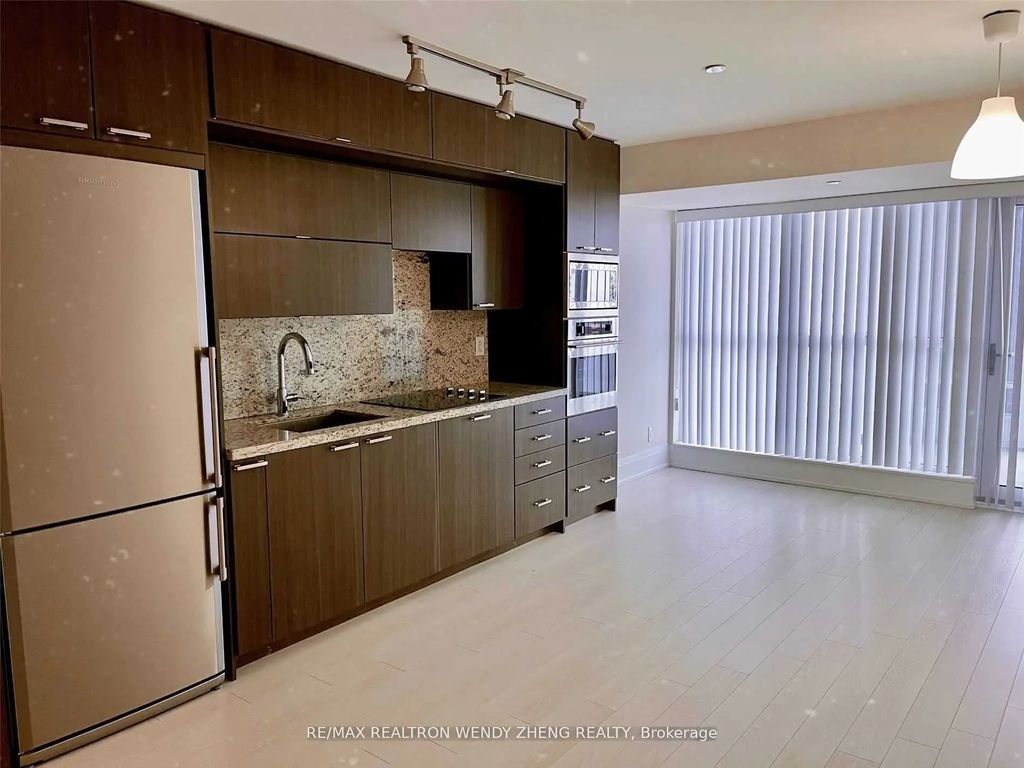 120 Harrison Garden Boulevard 820, Toronto C14