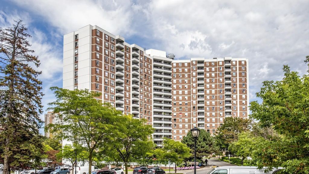 20 Edgecliff Golfway 1116, Toronto C11
