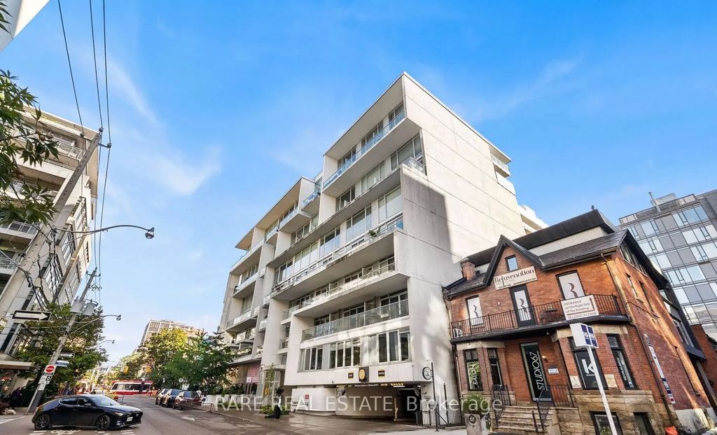 75 Portland Street 210, Toronto C01
