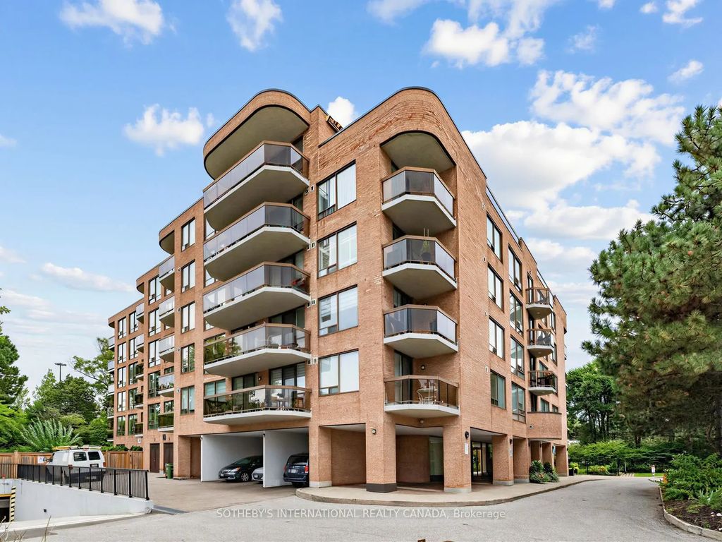 96 Fifeshire Road 501, Toronto C12