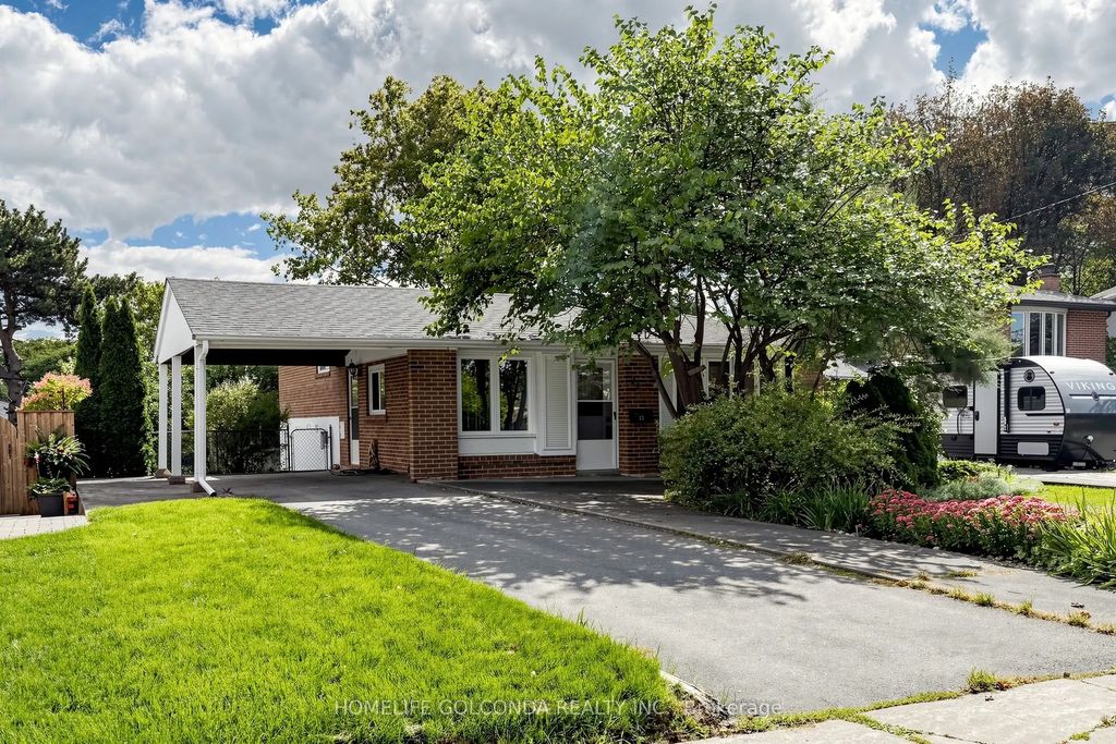 21 Grove Park Crescent, Toronto C15