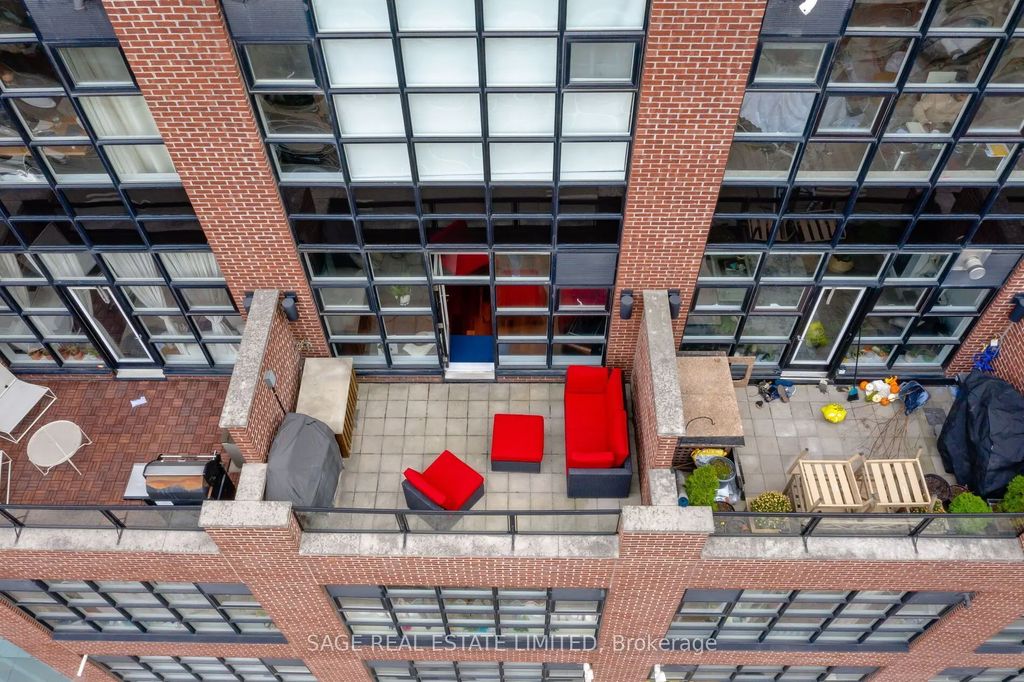 261 King Street E 402, Toronto C08
