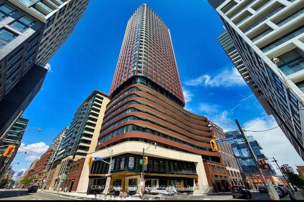 180 Front Street E 2708, Toronto C08