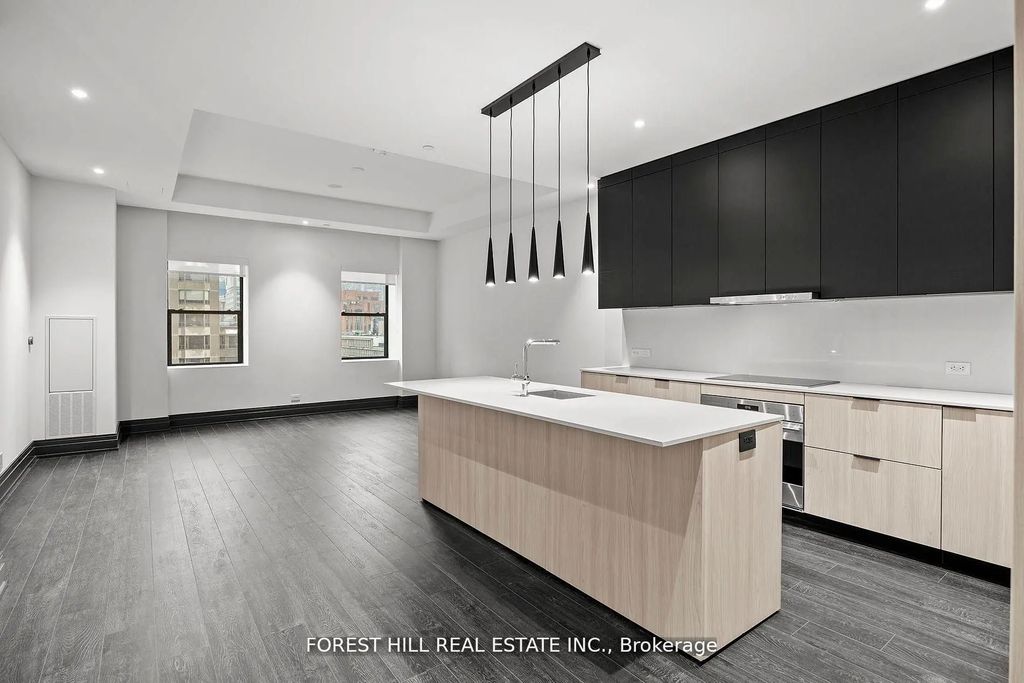 2 Avenue Road 1502, Toronto C02