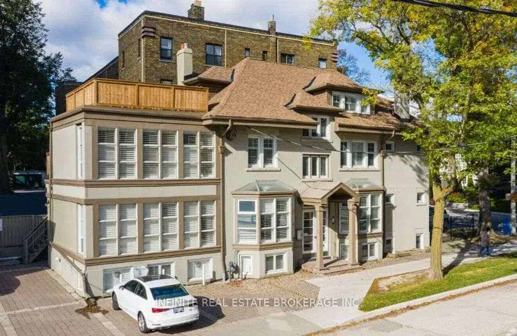 12 Lawton Boulevard 102- B, Toronto C02