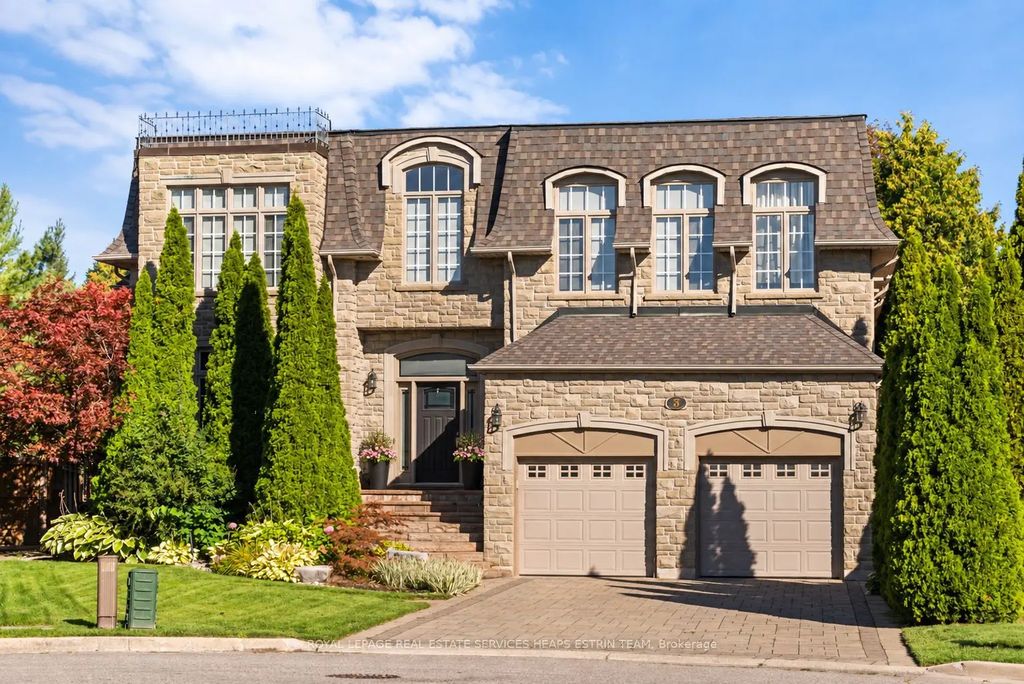 9 Bethesda Court, Toronto C13