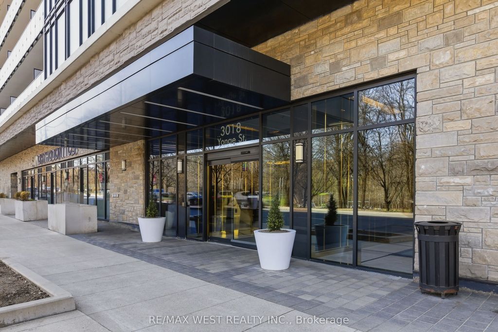 3018 Yonge Street 617, Toronto C04