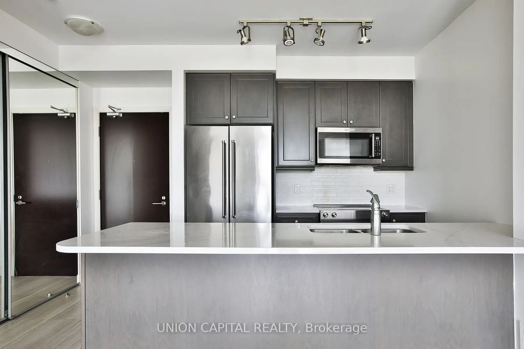 825 Church Street 310, Toronto C09