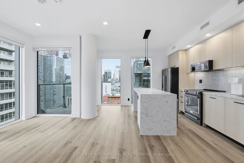 30 Mutual Street E2909, Toronto C08