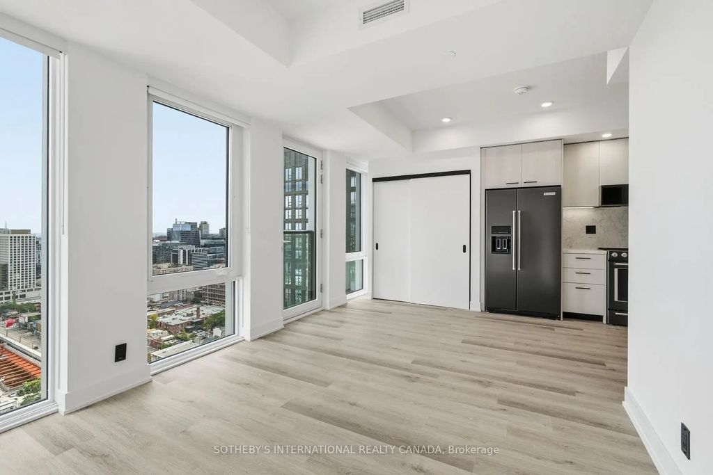 30 Mutual Street E3005, Toronto C08