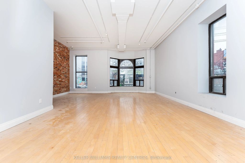 489 Queen Street W 201, Toronto C01