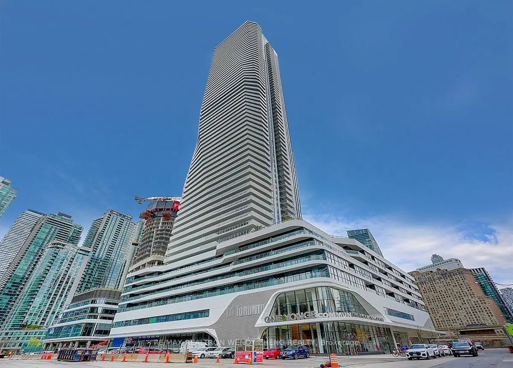 28 Freeland Street 902, Toronto C08
